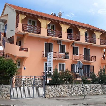 Bed and Breakfast Pansion Maria Zadar Exterior foto