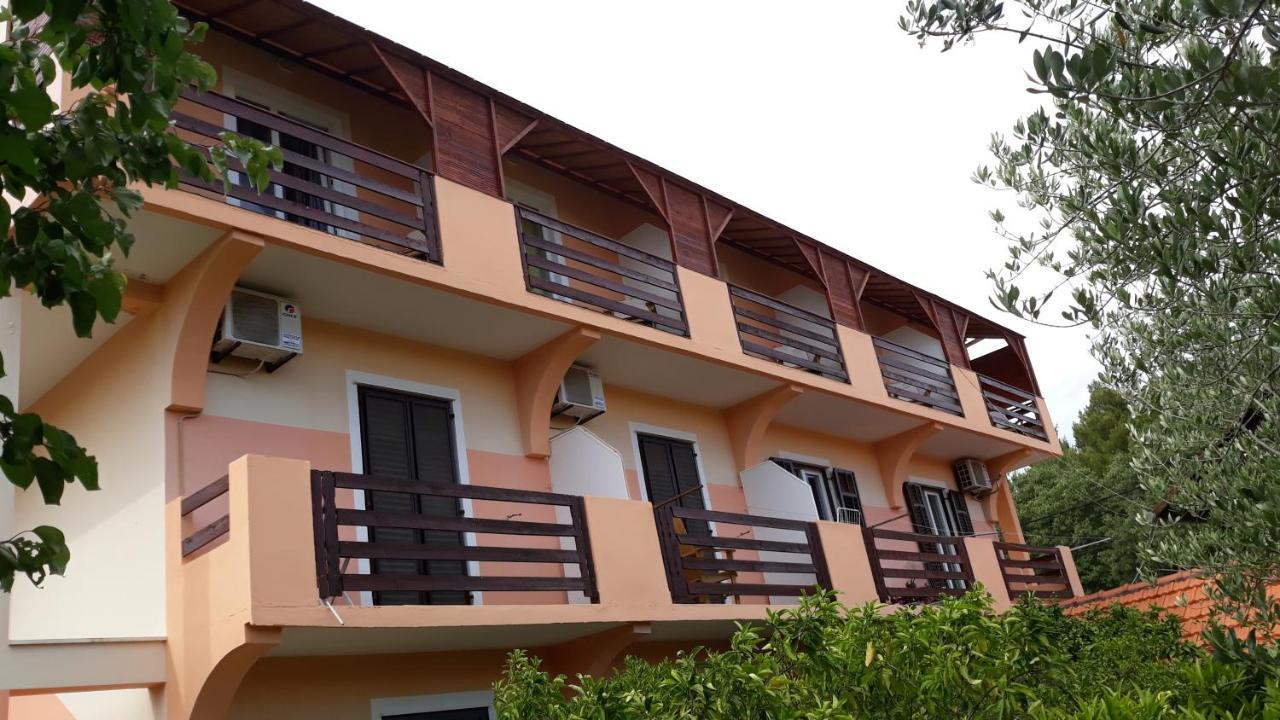 Bed and Breakfast Pansion Maria Zadar Exterior foto